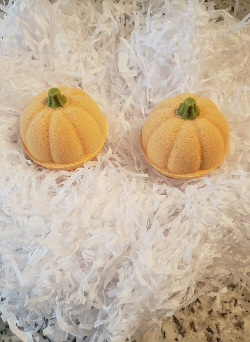 Relaxing Bath Bombs fizzing bath bomb set